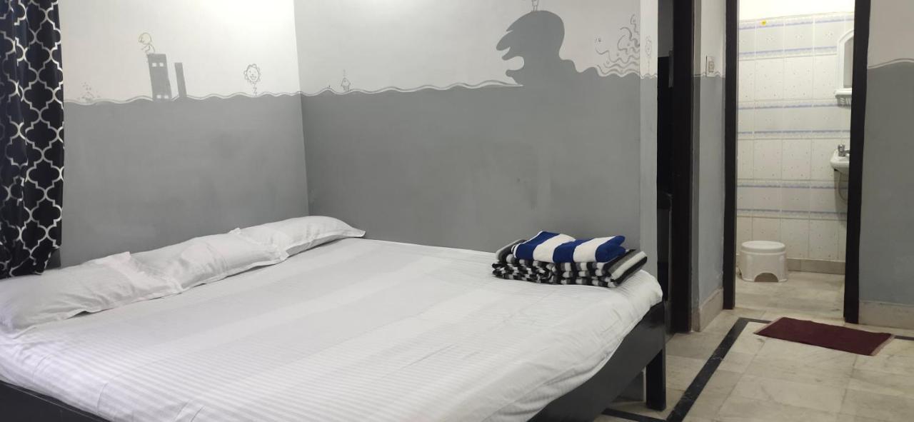Nirman Beach Homestay ปูรี ภายนอก รูปภาพ