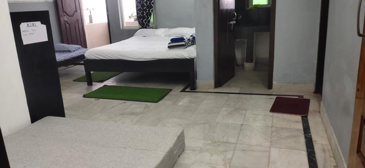 Nirman Beach Homestay ปูรี ภายนอก รูปภาพ