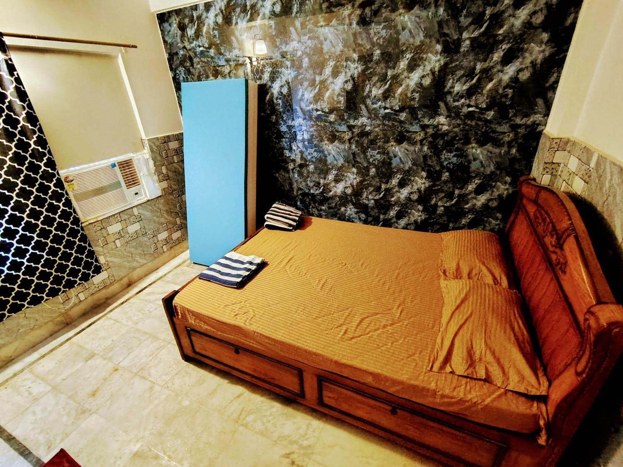 Nirman Beach Homestay ปูรี ภายนอก รูปภาพ