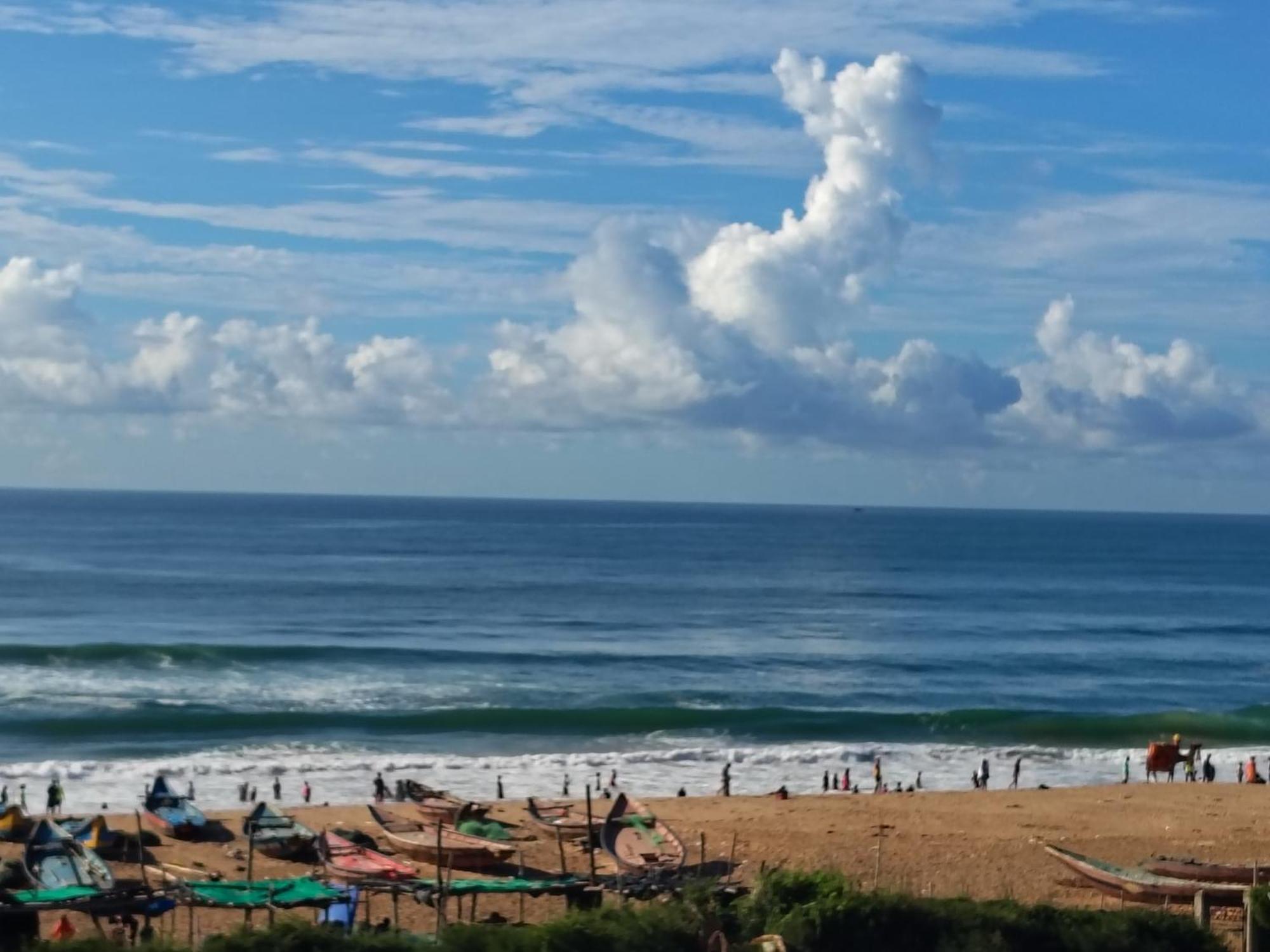 Nirman Beach Homestay ปูรี ภายนอก รูปภาพ