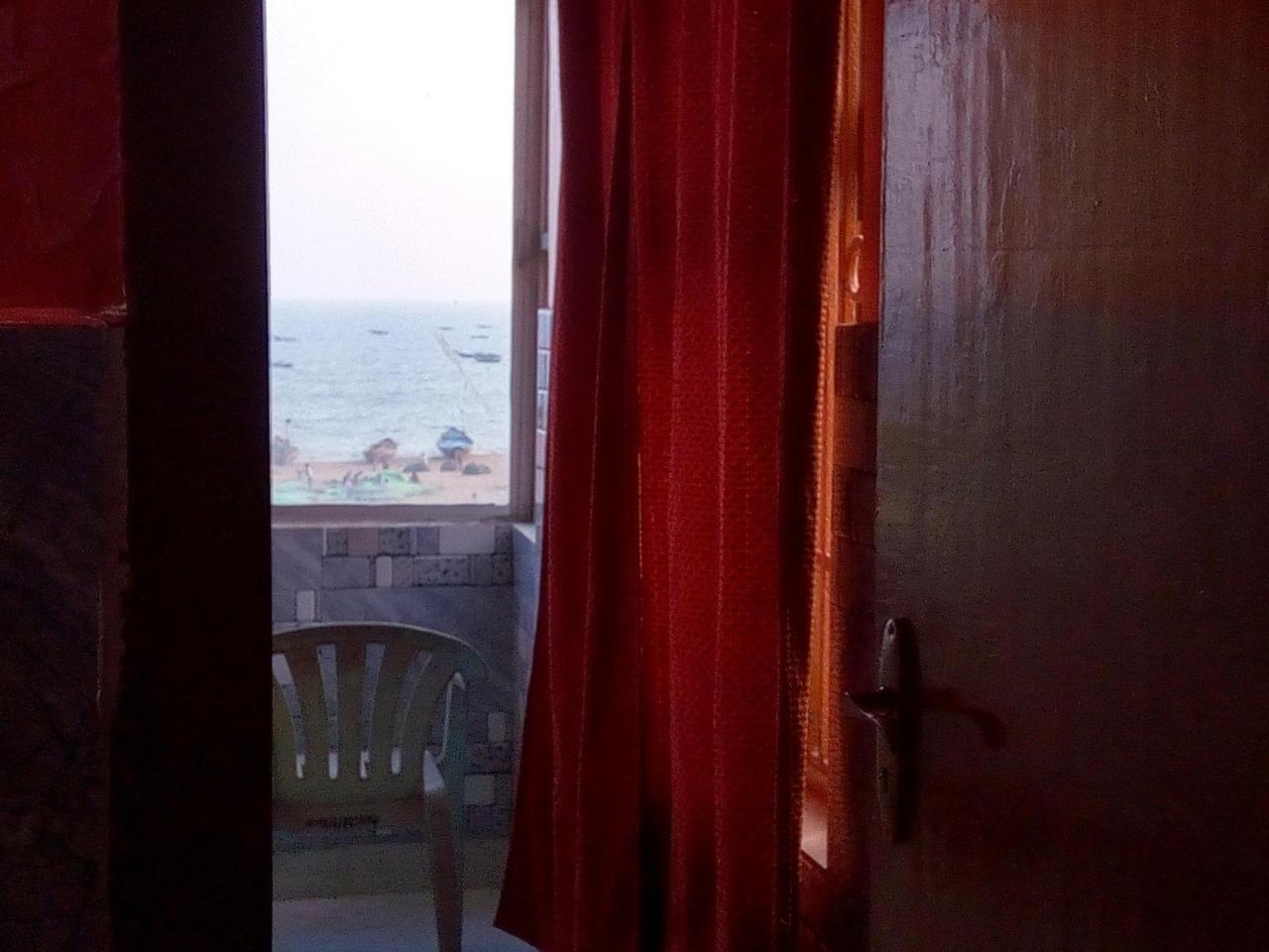 Nirman Beach Homestay ปูรี ภายนอก รูปภาพ