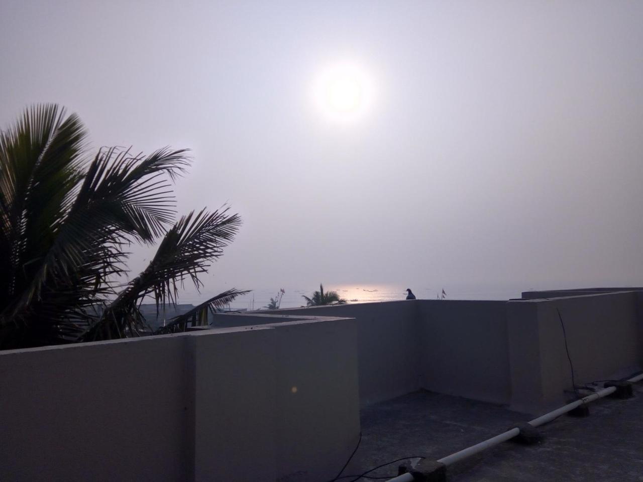 Nirman Beach Homestay ปูรี ภายนอก รูปภาพ