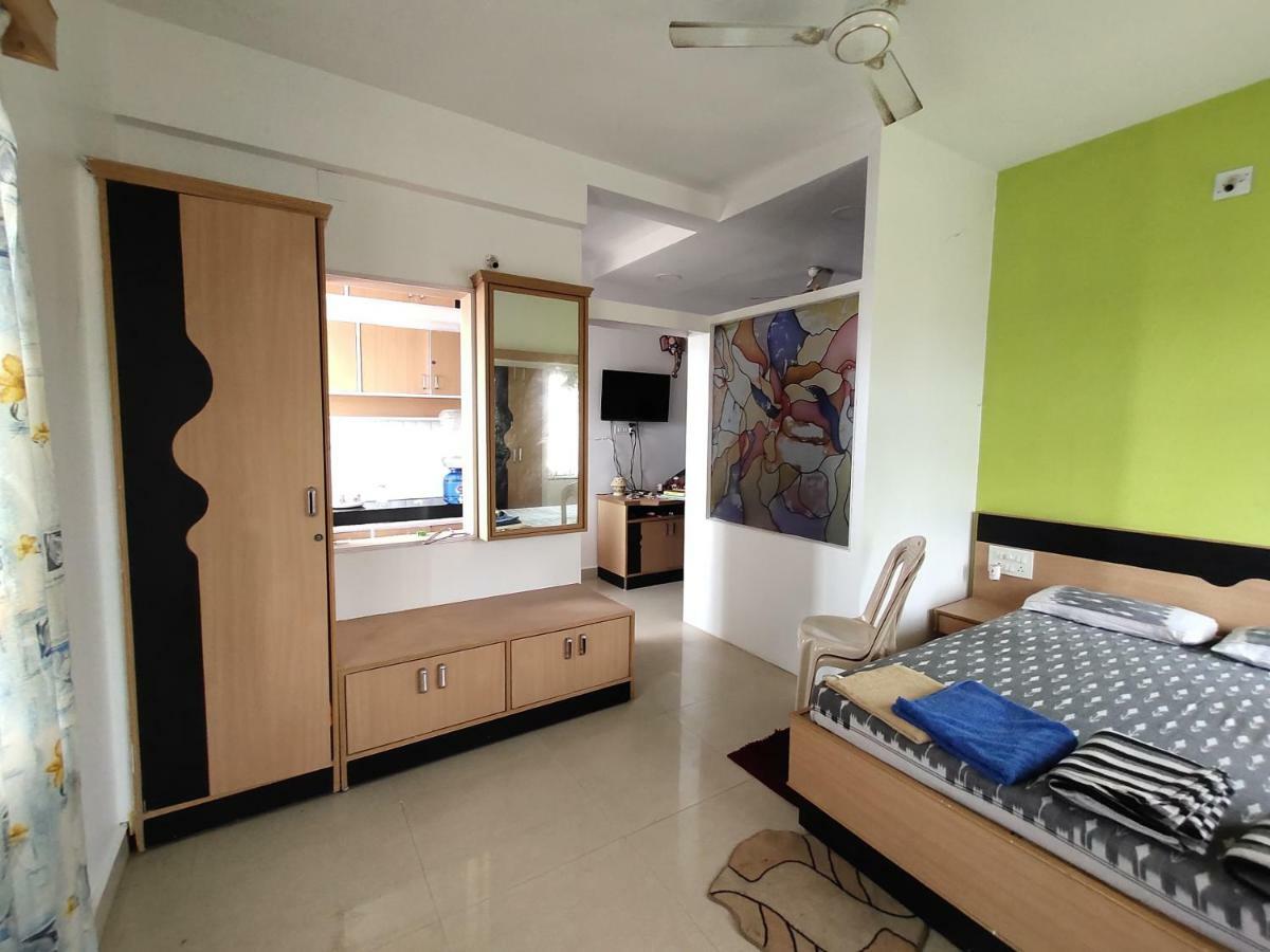 Nirman Beach Homestay ปูรี ภายนอก รูปภาพ